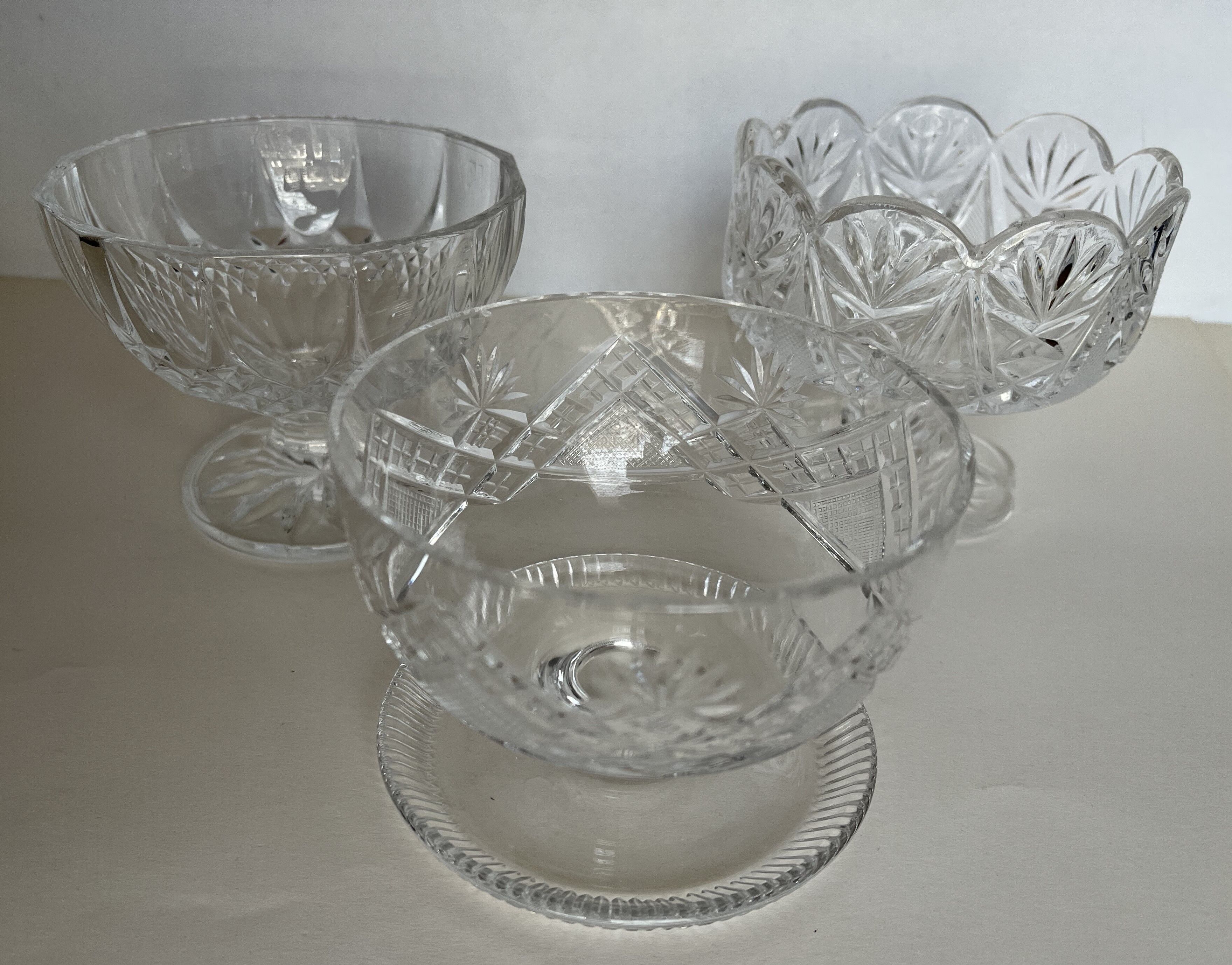 Set of 3 crystal cups