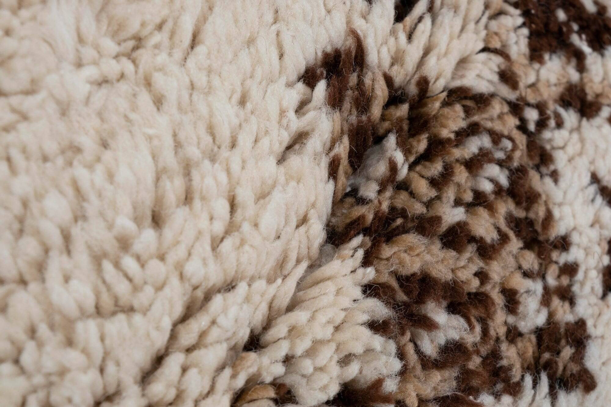 Vintage handmade Turkish rug 116x179 cm