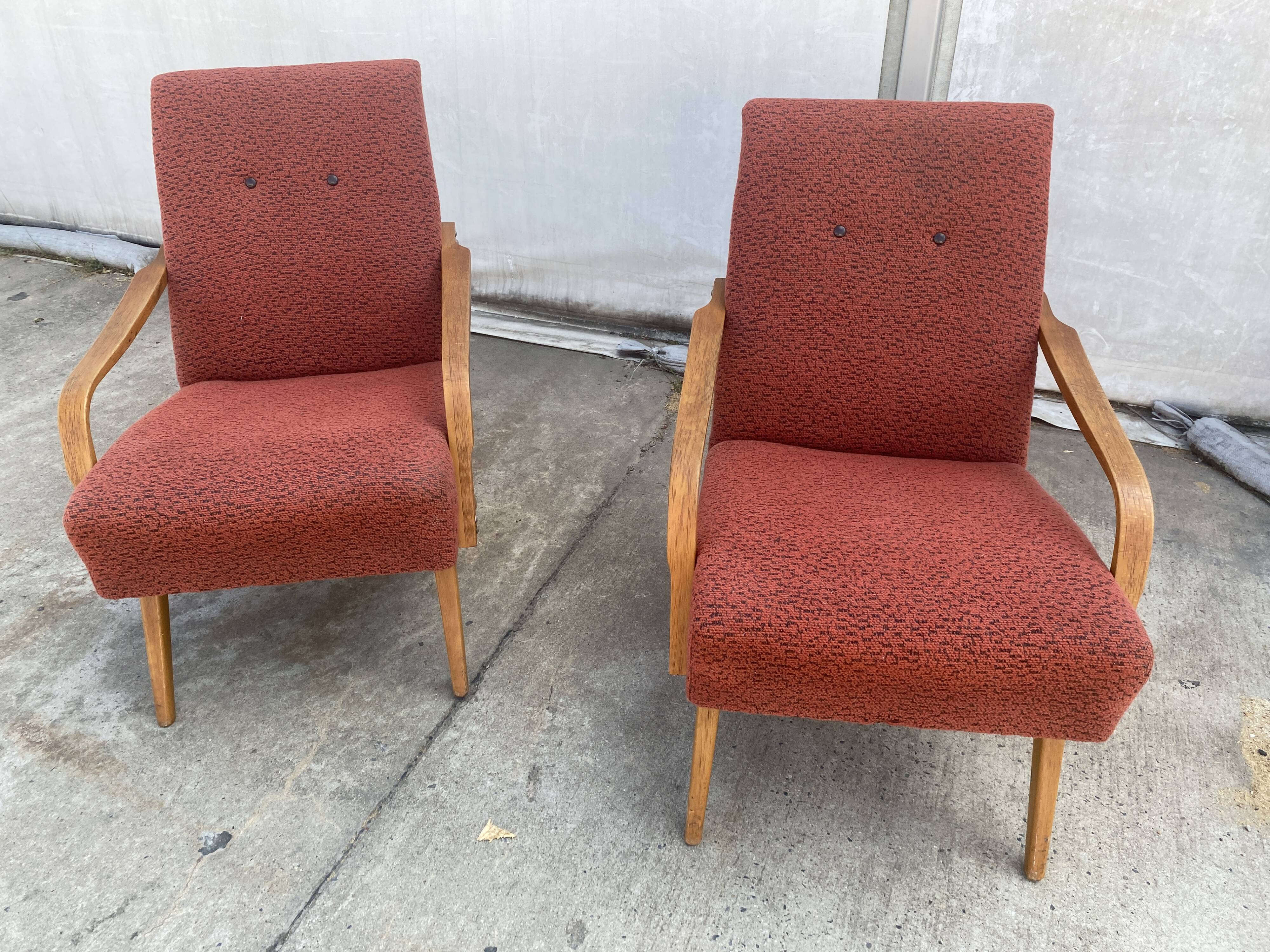 Paire de fauteuils vintage de Jaroslav Šmídek pour Cesky nabytek, 1960