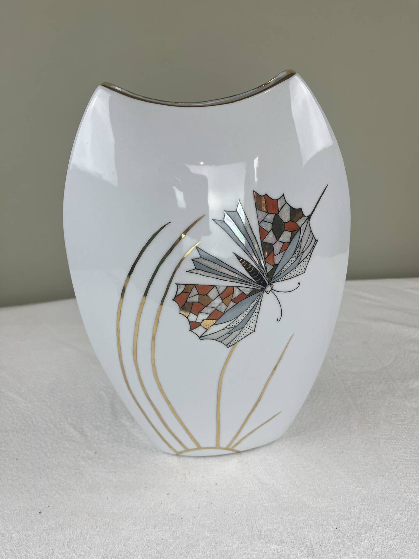 Vase en porcelaine peint à la main