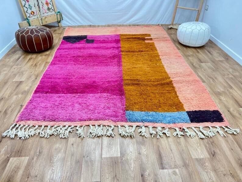 Handmade traditional pure wool rug size 200 x 300 cm