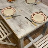 7 flat plates in white and red burgundy porcelain vintage Badonviller model Louise