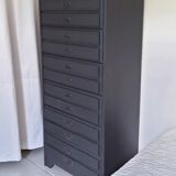 Drawer cabinet