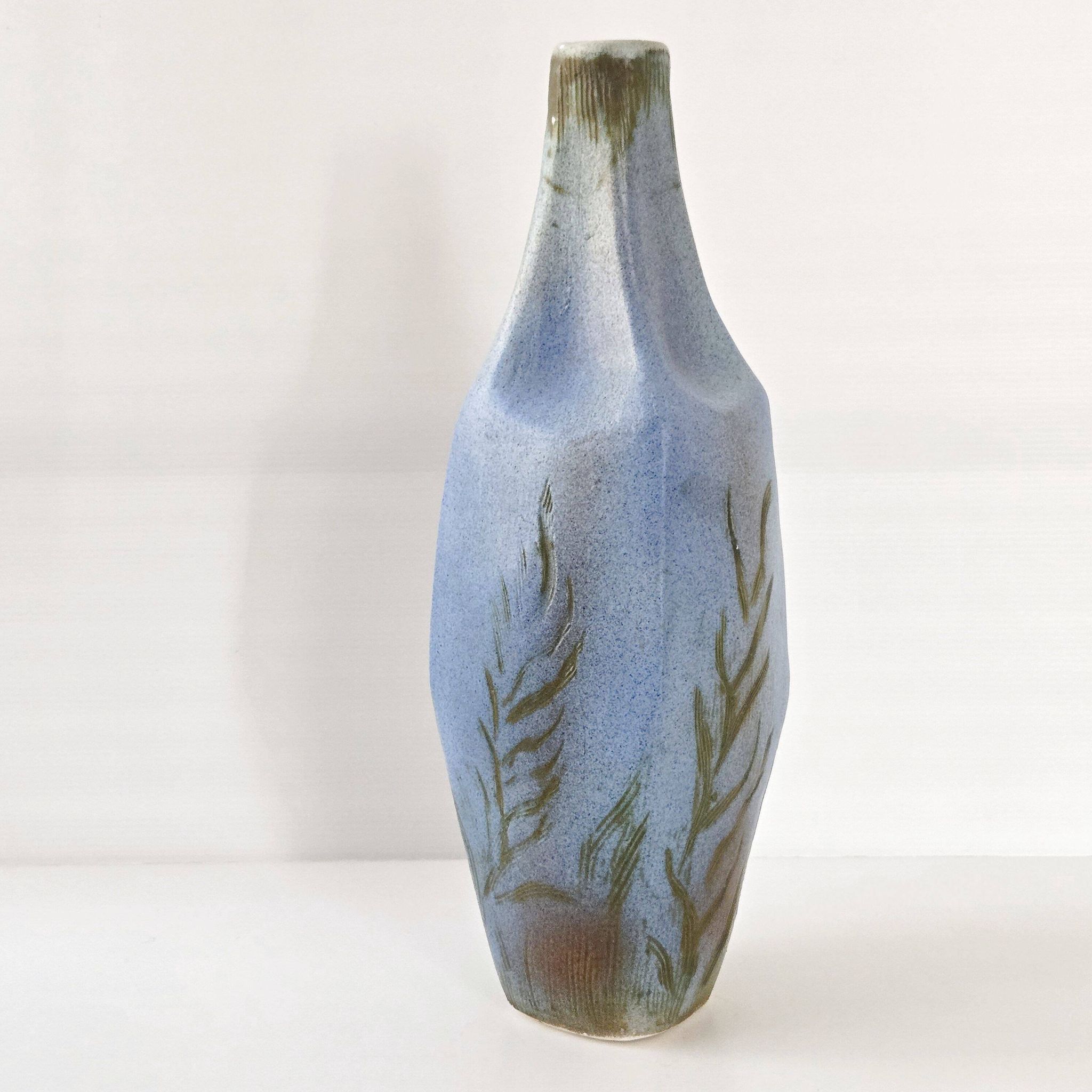 Vase vintage en céramique bleue 1960
