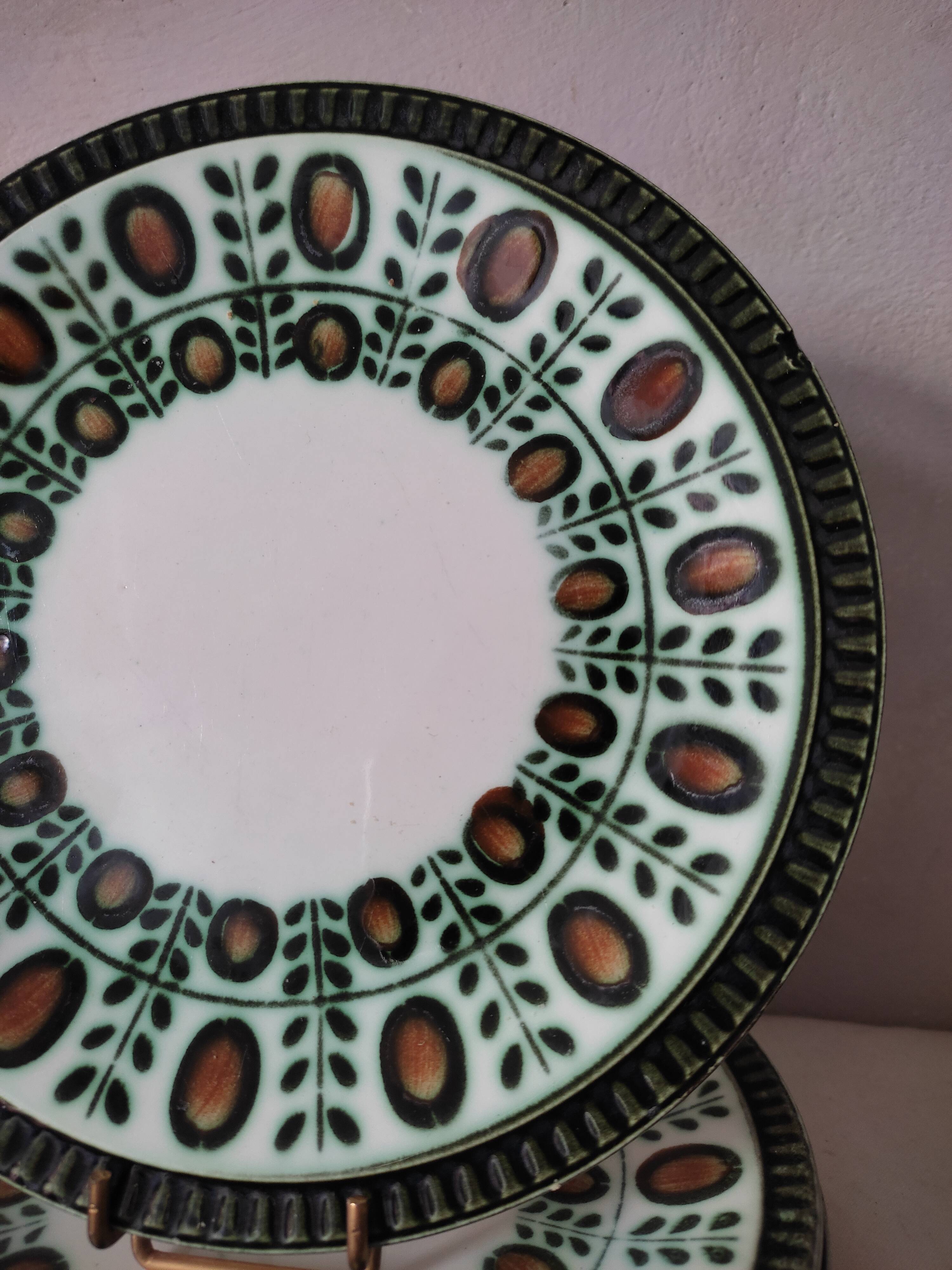 Set of 6 plates a dessert Boch model Walnut