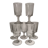 Lot de 7 verres à pieds en verre moulé anciens début XXème