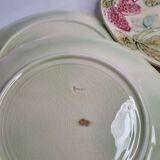 Set of 4 plates in Onnaing slurry decorated with strawberries, 21 cm