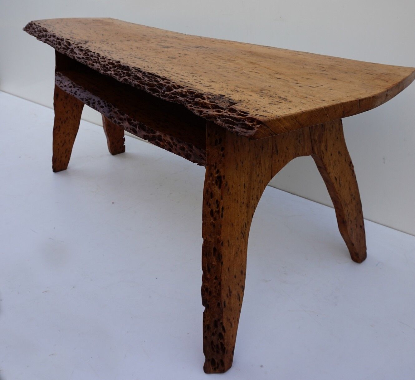 Low trunk table