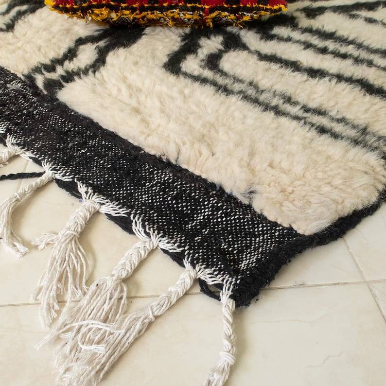 Beni Ourain black and white Berber rug size 1.5/2.5 m