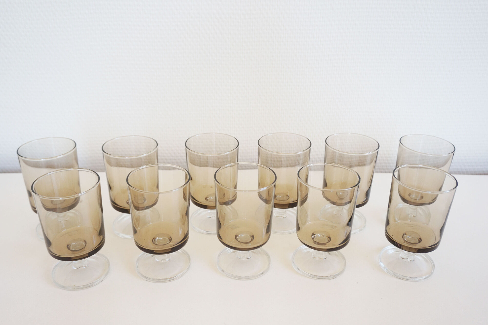 Lot of 11 Luminarc 1970 black smoked glass wine glasses