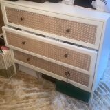 Paire de commodes en bois et cannage