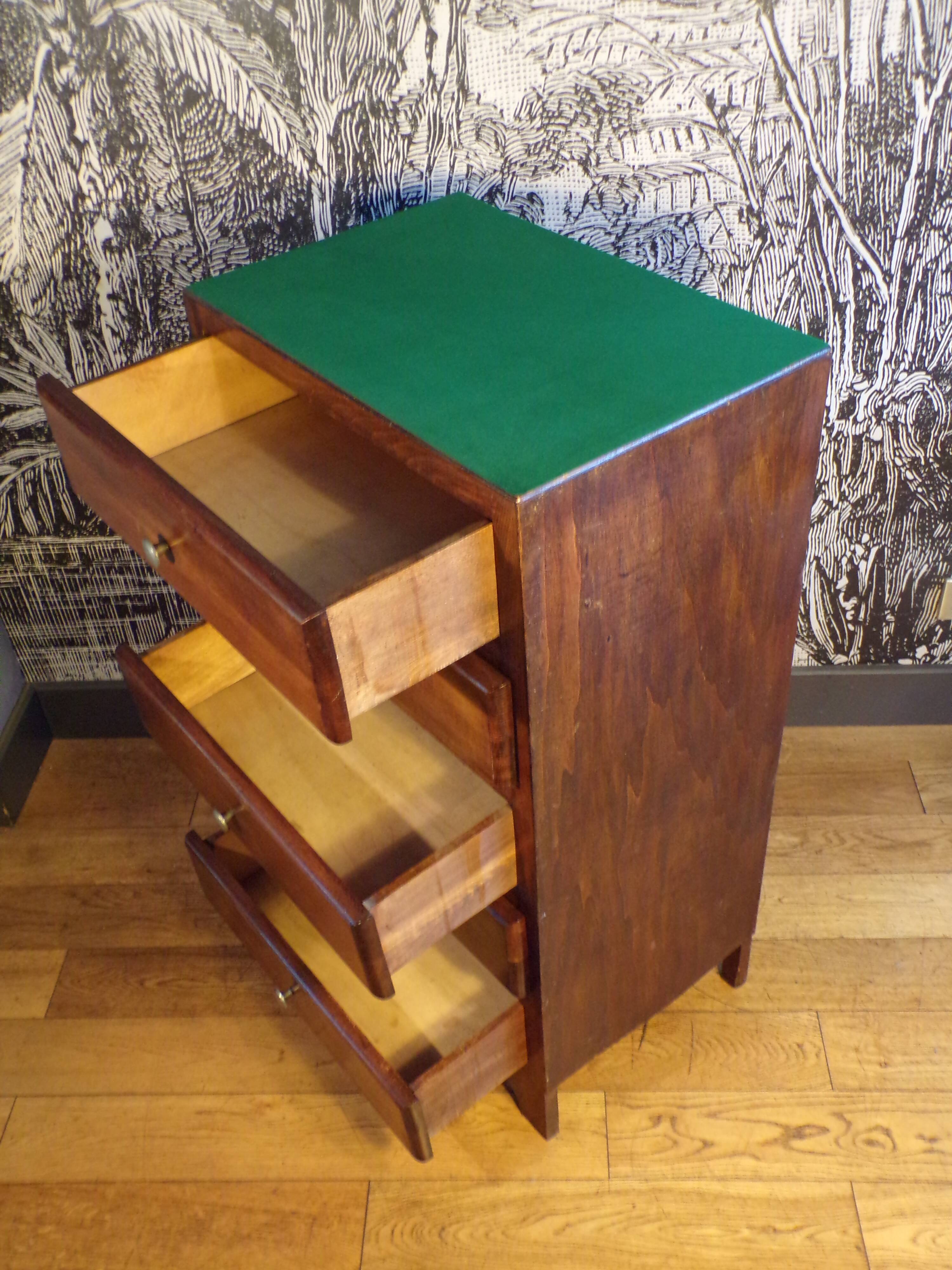 Vintage 5 drawer chest of drawers