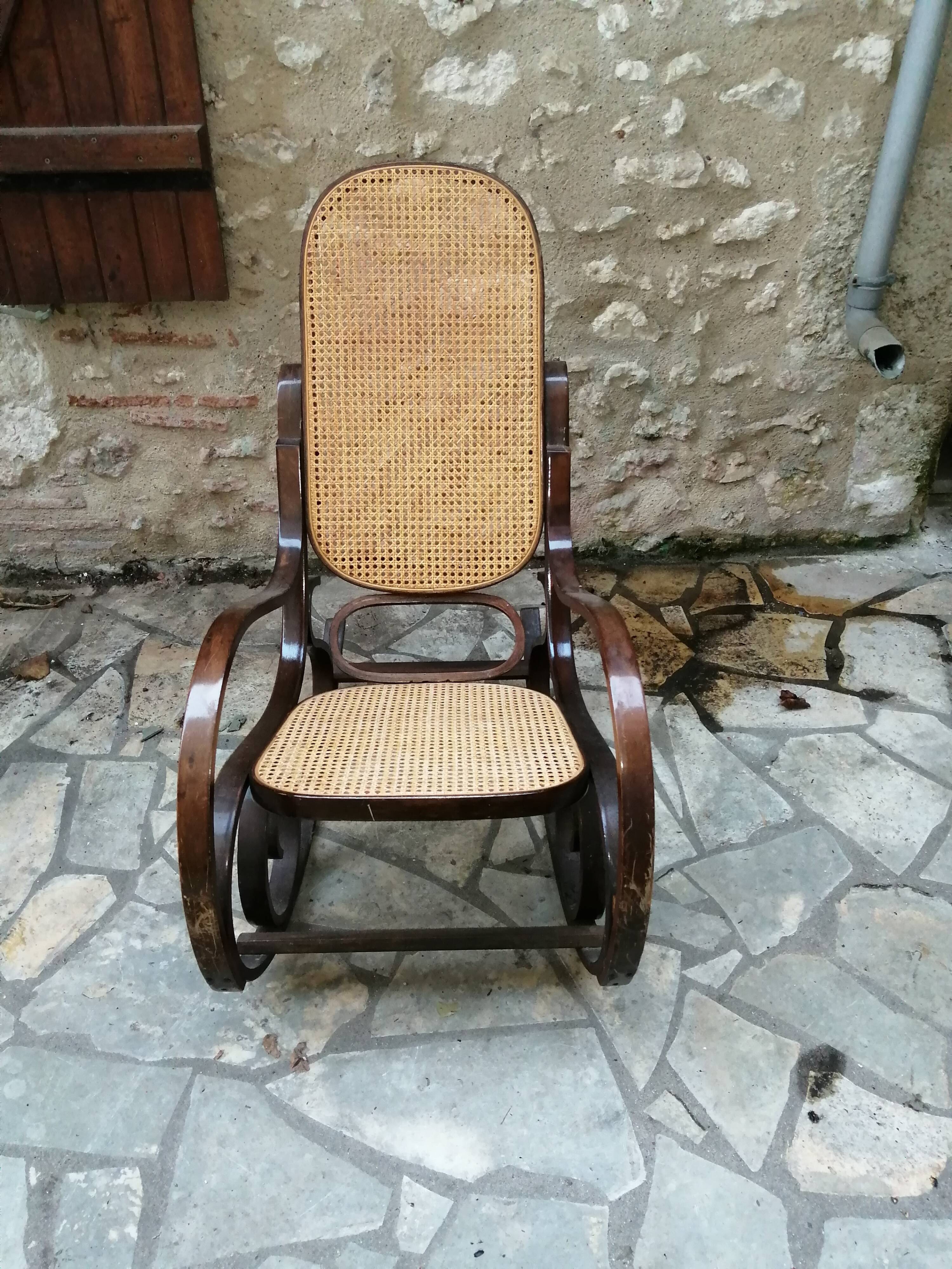 Vintage rocking chair bentwood chania