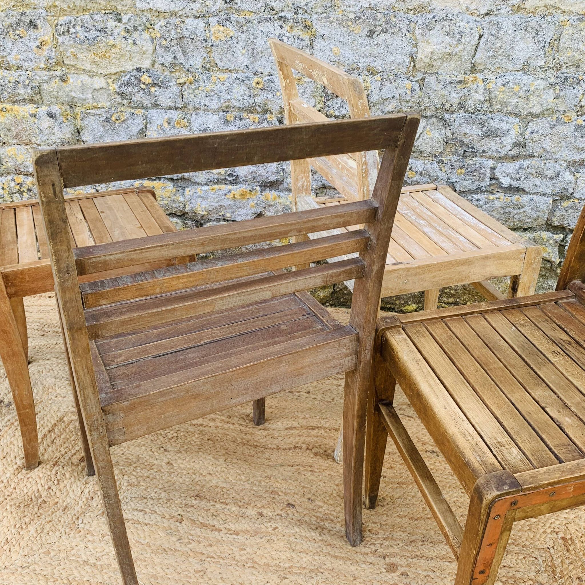 Ensemble de 4 chaises René Gabriel