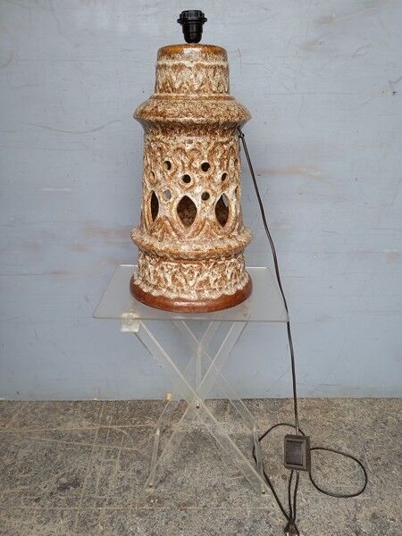 Large foot of openwork ceramic lamp ep 1960