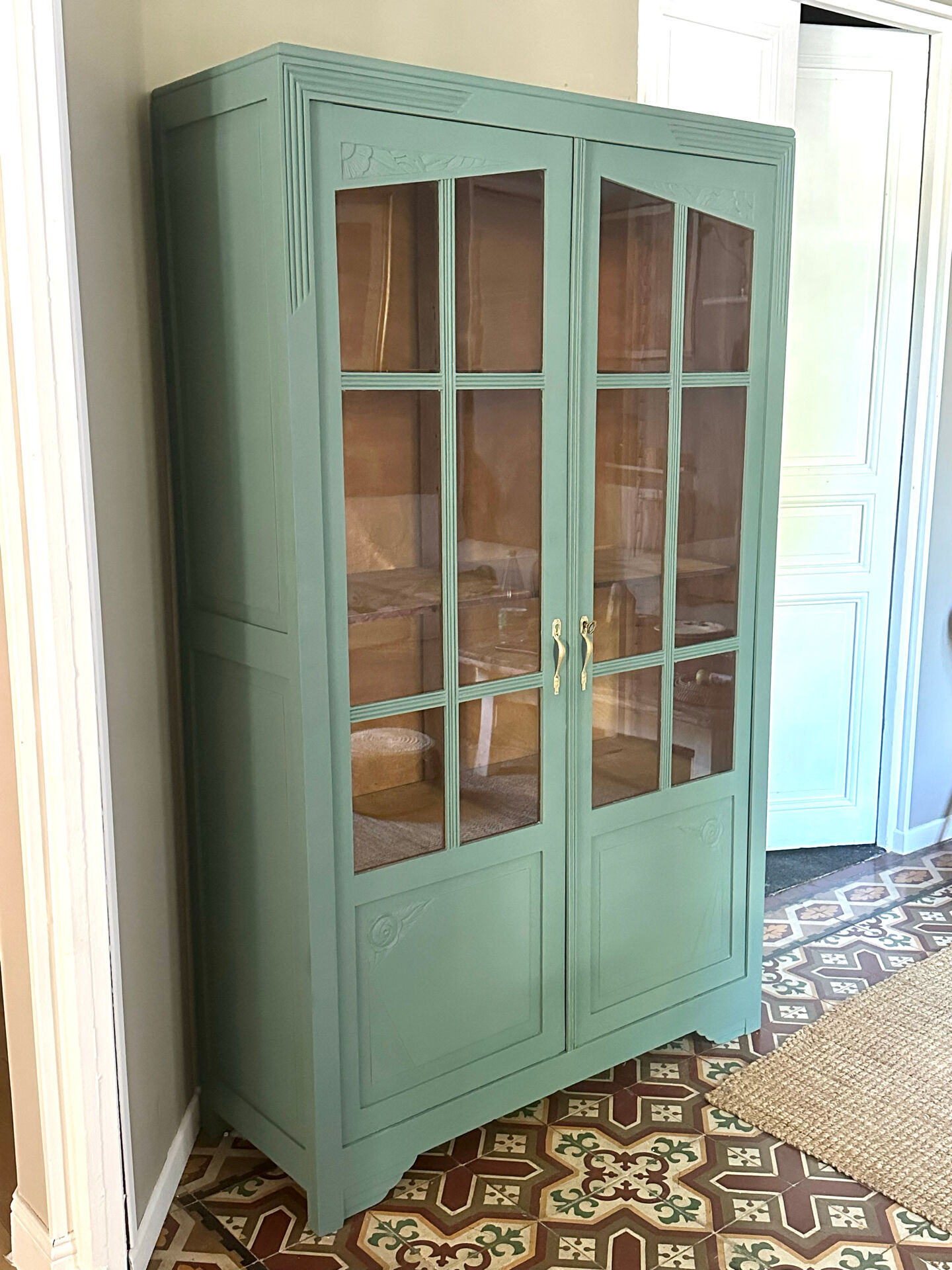 Art Deco display cabinet