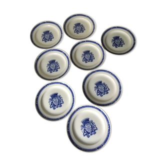 Eight plates with arms Creil and Montereau early 20th