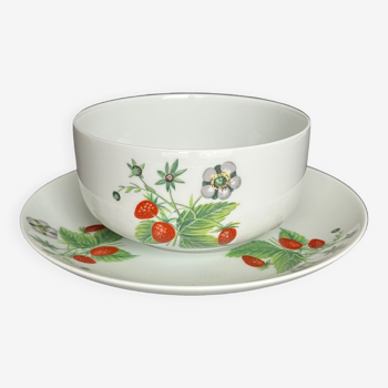 Bowl and its saucer in Paris porcelain