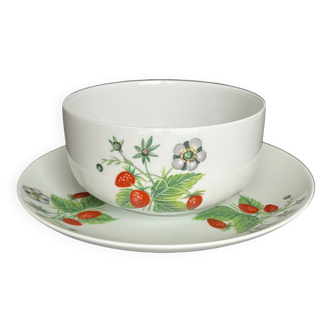 Bowl and its saucer in Paris porcelain