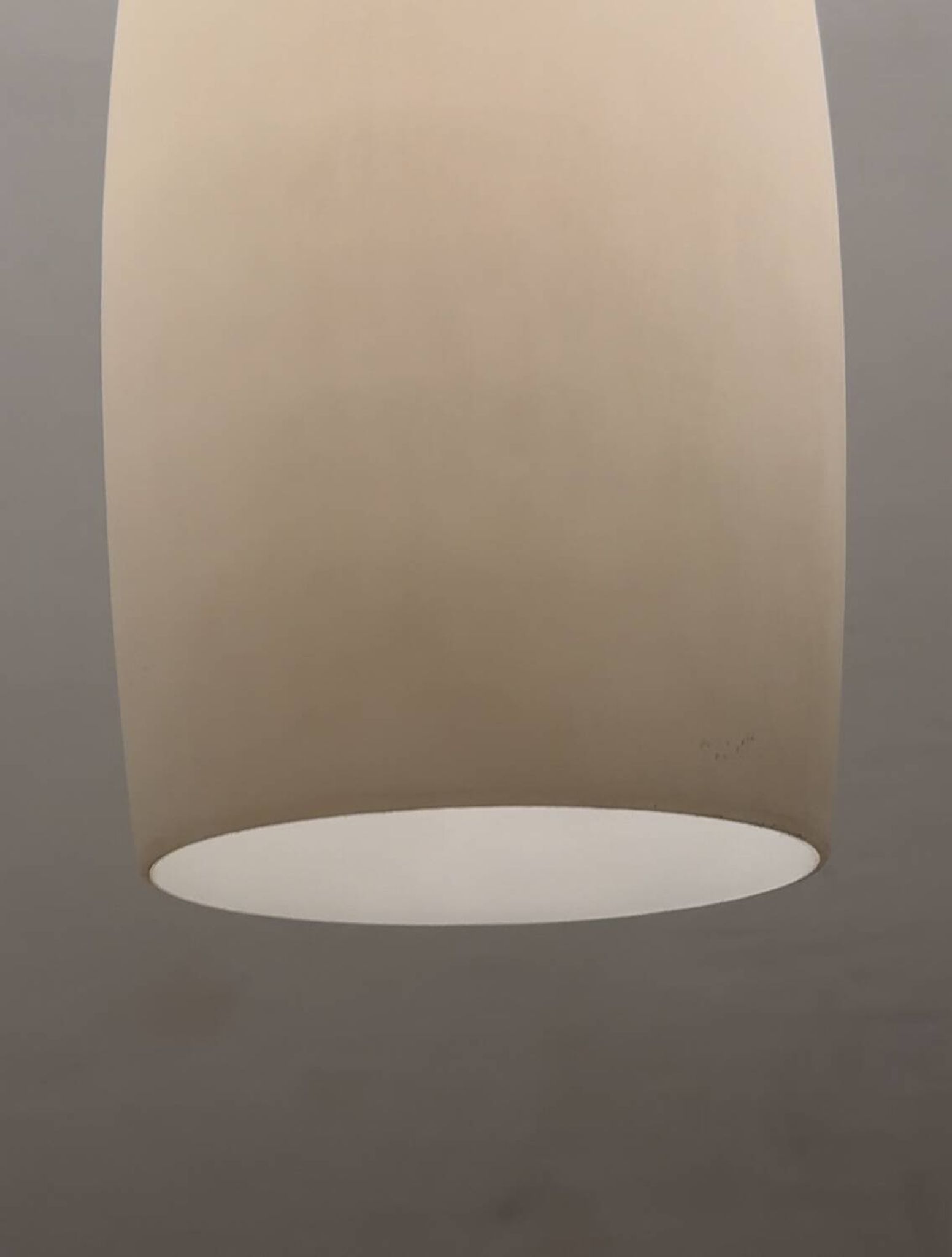 Suspension en verre opalin italien des années 1960