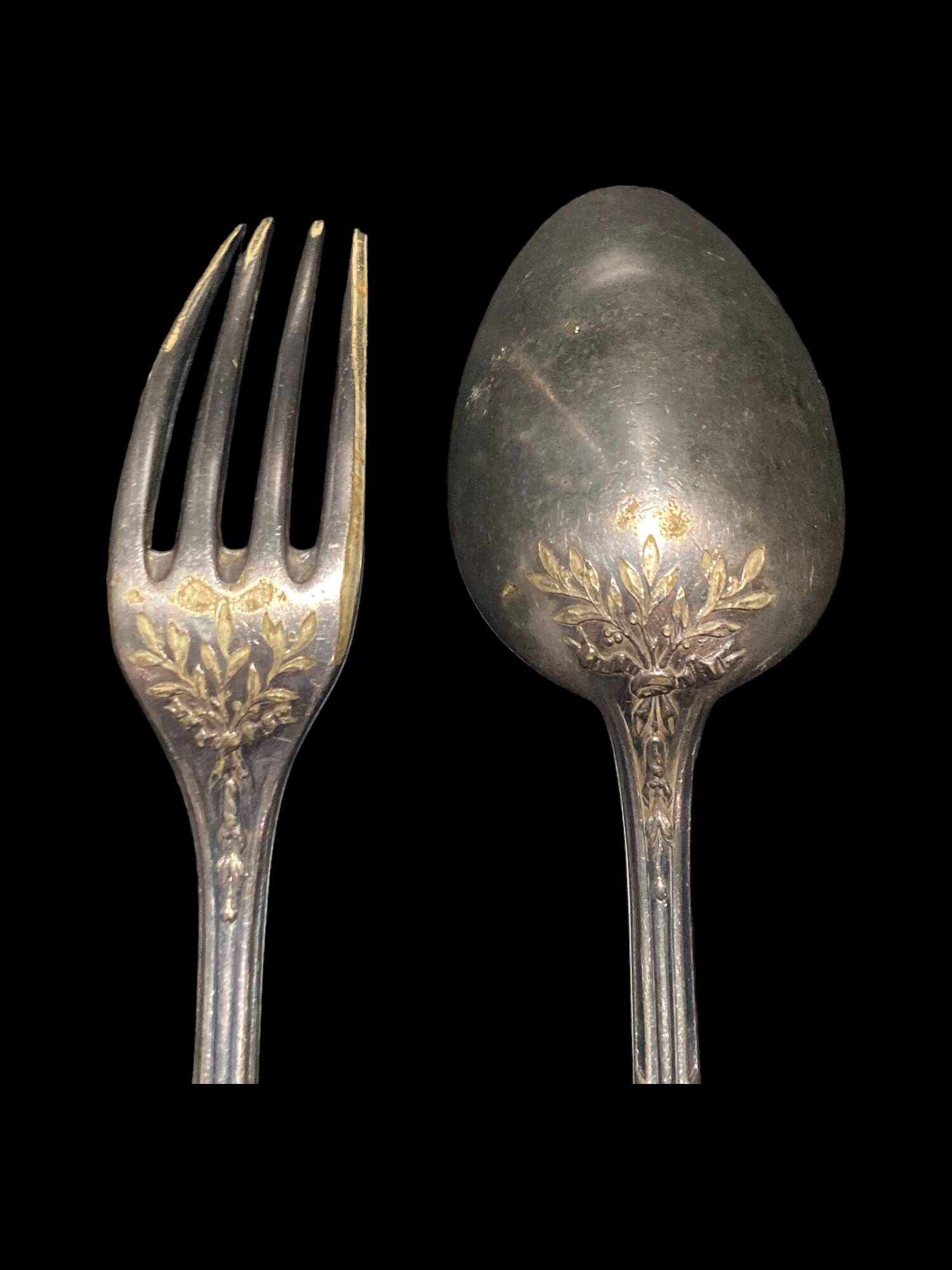 Fork and soup spoon in silver metal in their box from the brand "CERAVER OSTEAL"