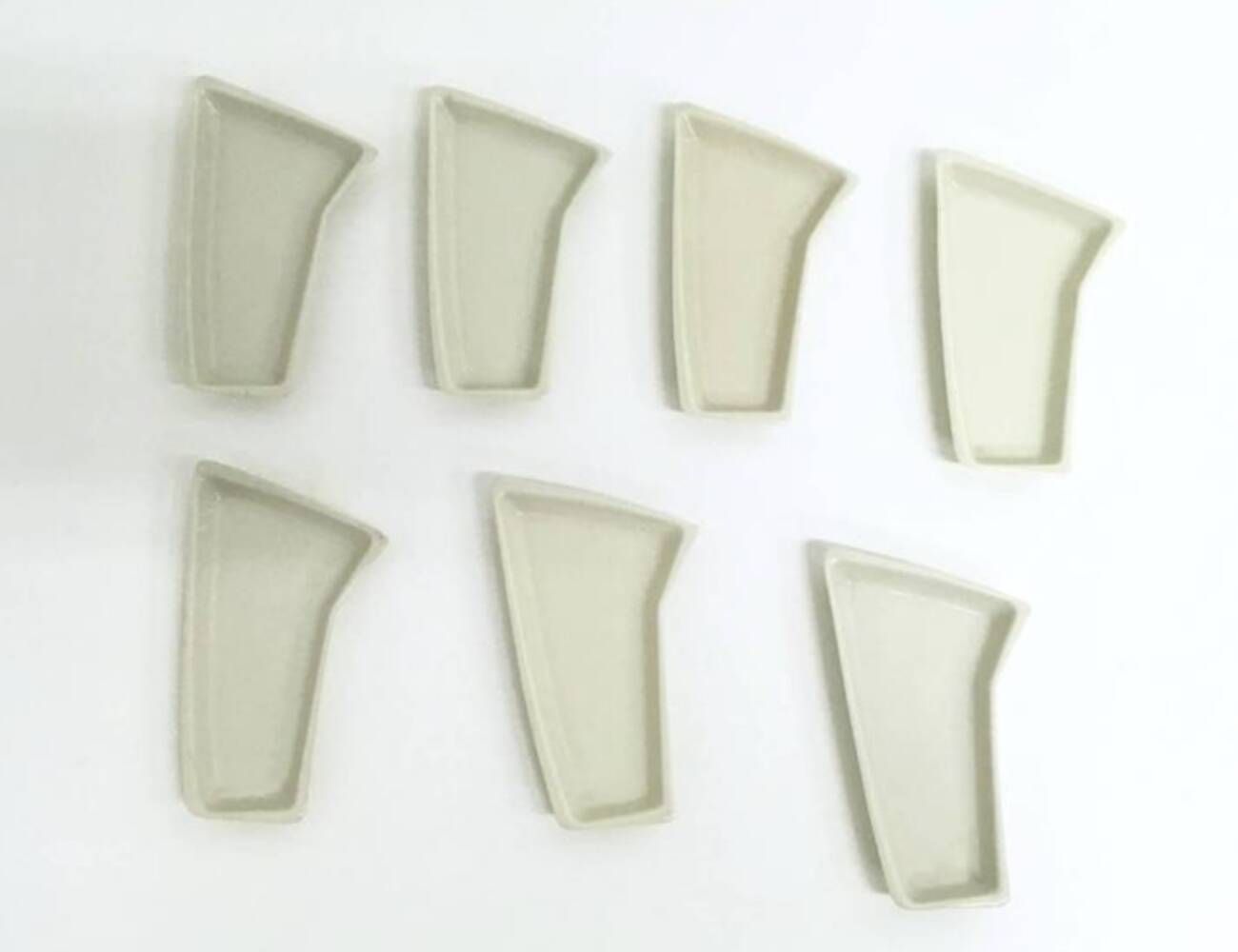 Vintage White Lacquered Ceramic Ashtray -Vide Poche by Antonia Campi for Verbano