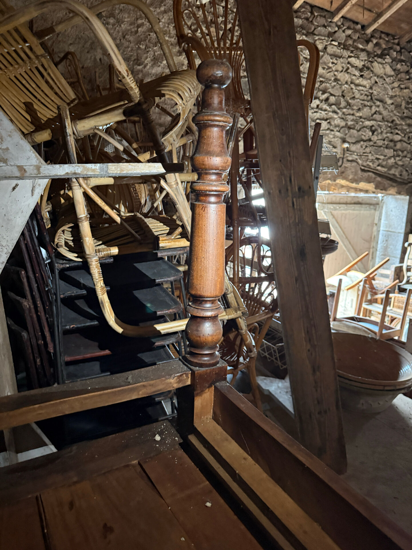 Table de ferme Louis Philippe en noyer 19’s