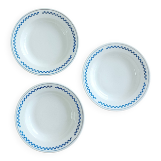 Set of 3 soup plates, Lustucru checkerboard pattern