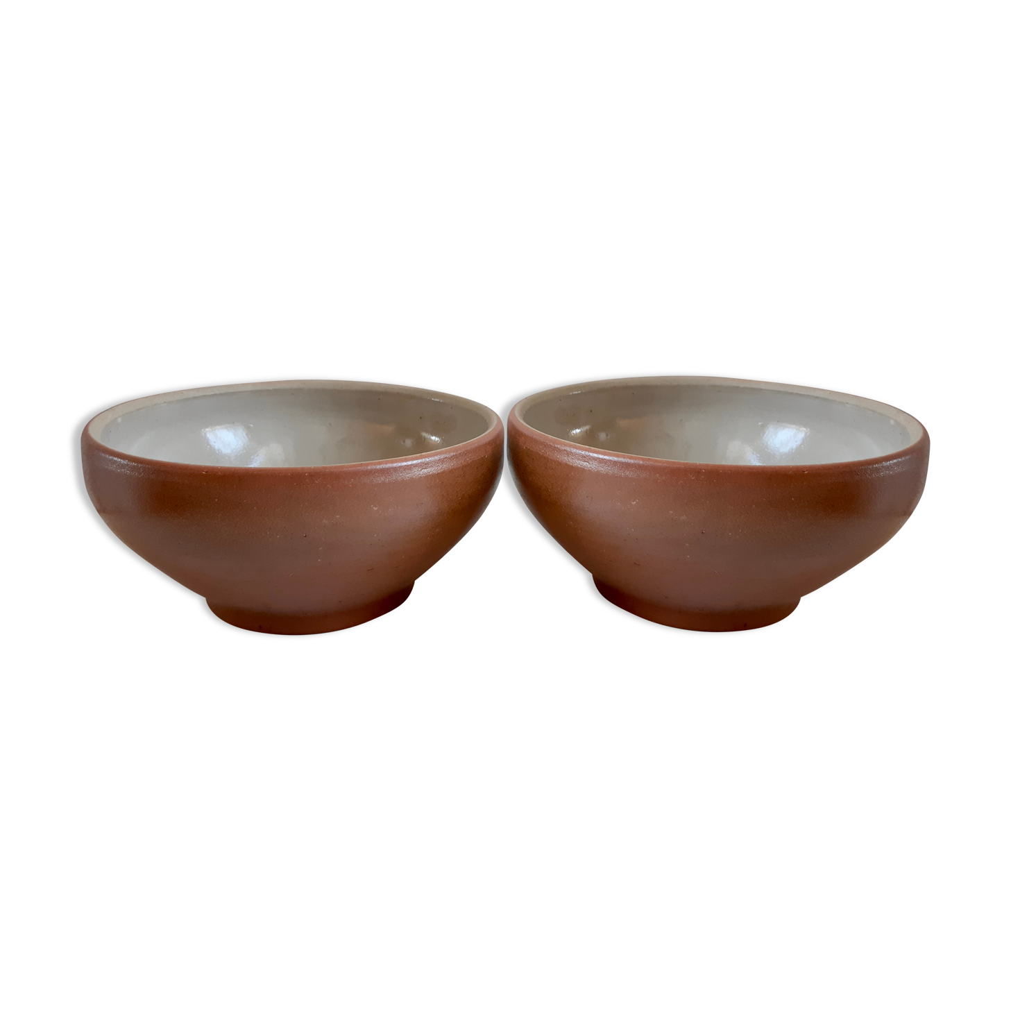 Duo of vintage sandstone salad bowls Made in France