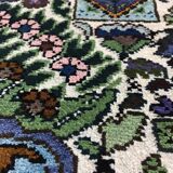 Tapis fait main en soie naturelle