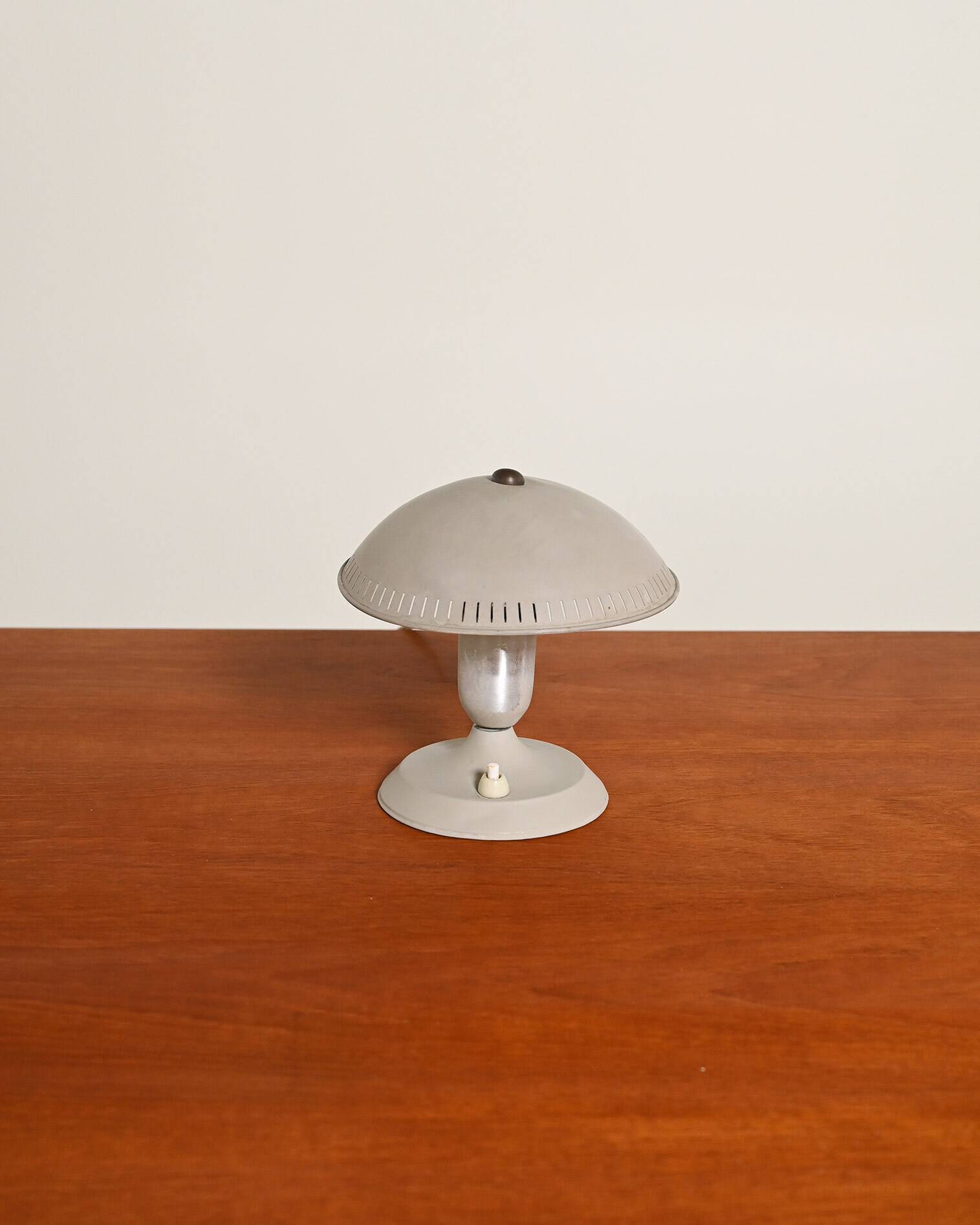 Lampe de table modèle "77" SAE, années 1950
