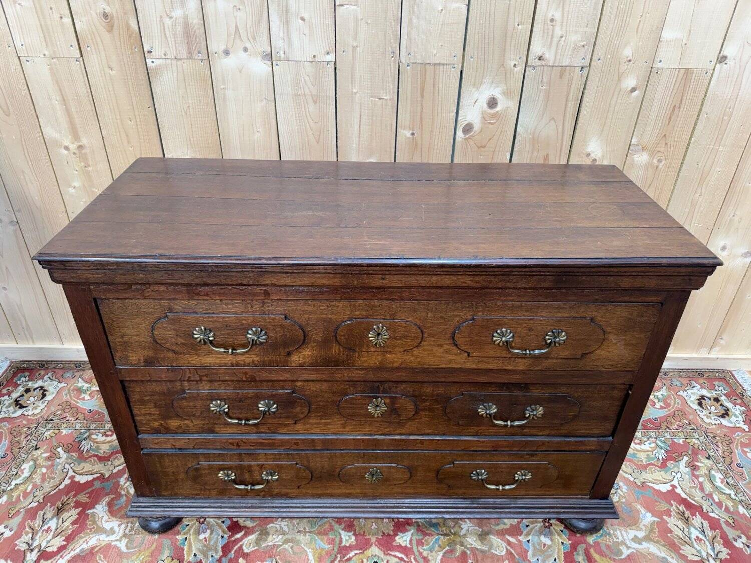 Three-drawer chest – Louis XIII style – Solid oak – 18th century