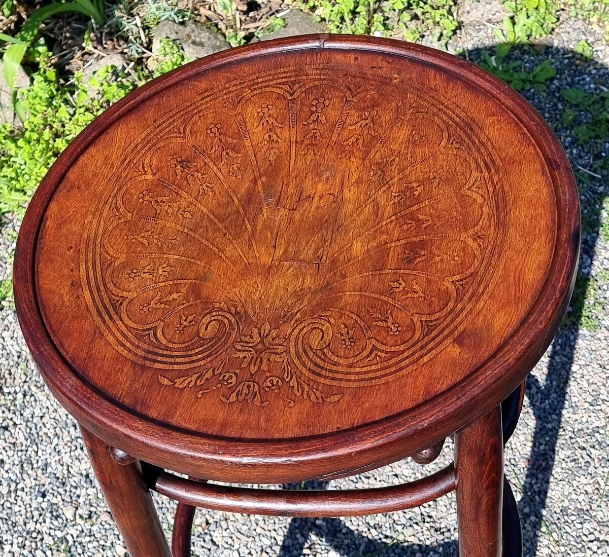 Stool bar bistro Cambier in curved wood