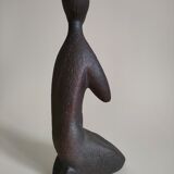 Statue of a woman