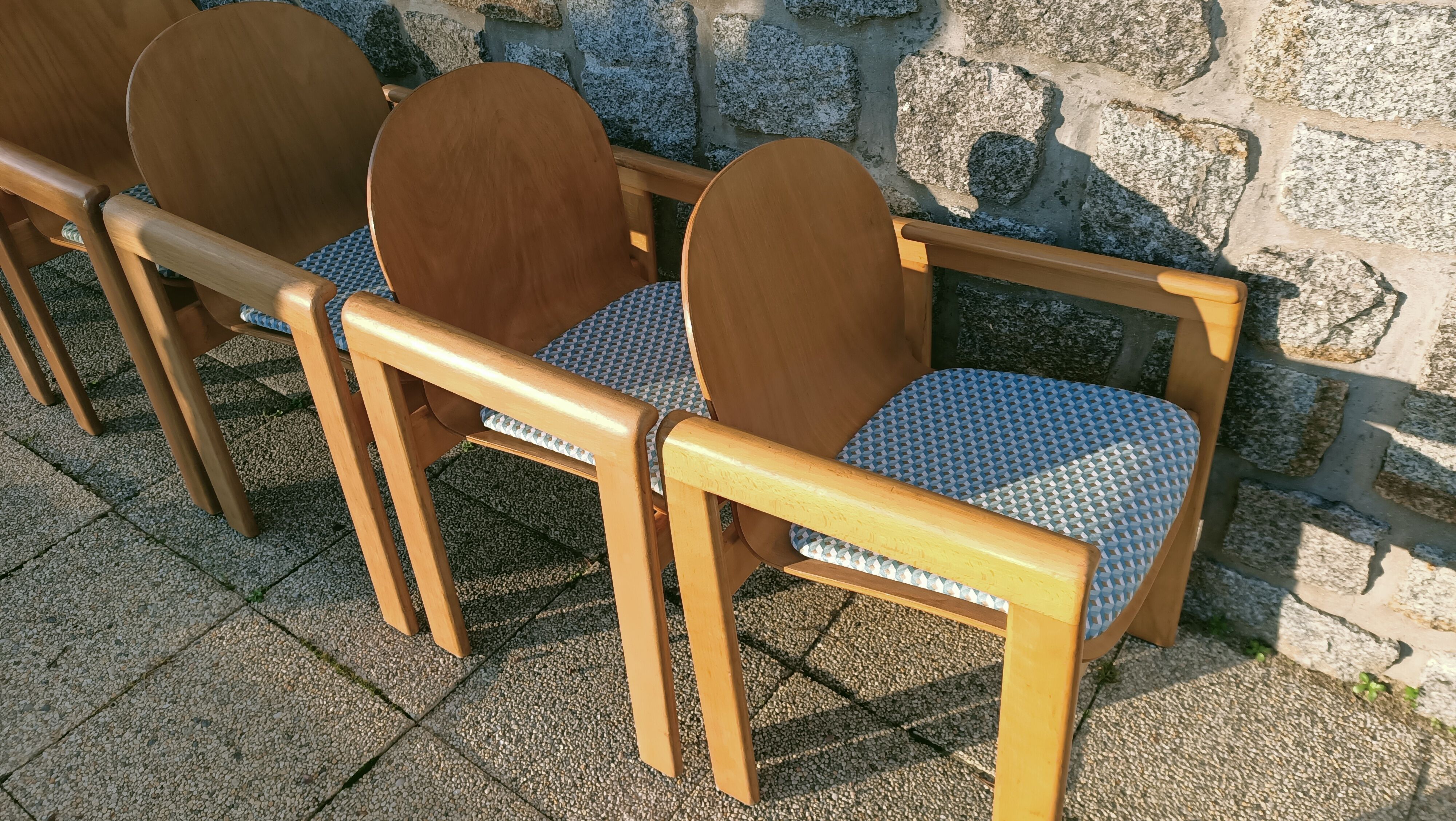 6 Scandinavian wooden chairs