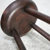 Paire de tabourets tripodes en bois. France, circa 1960