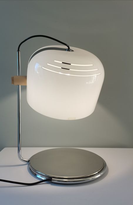 Luigi Massoni for Guzzini - Italian table lamp