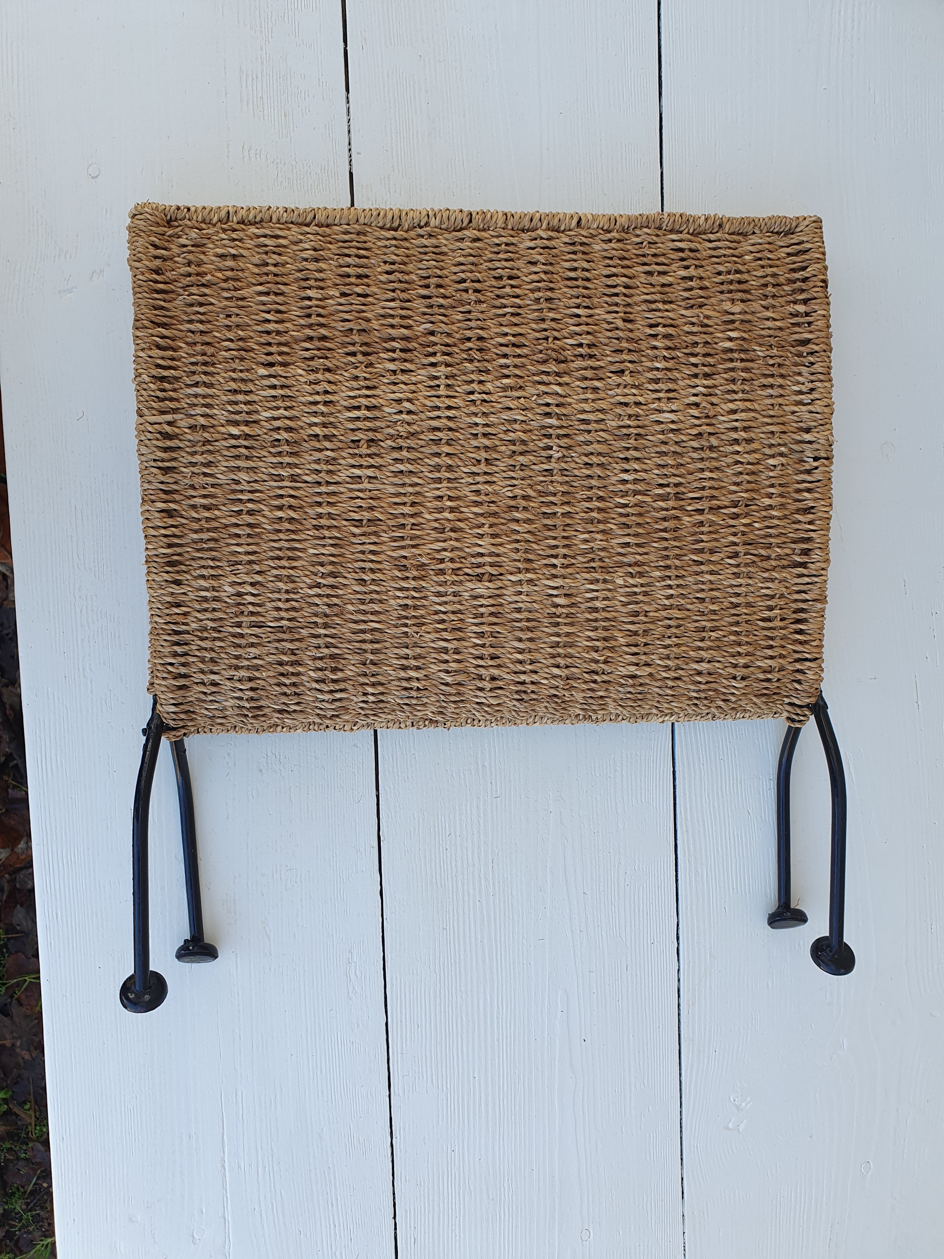 Vintage 60s magazine holder