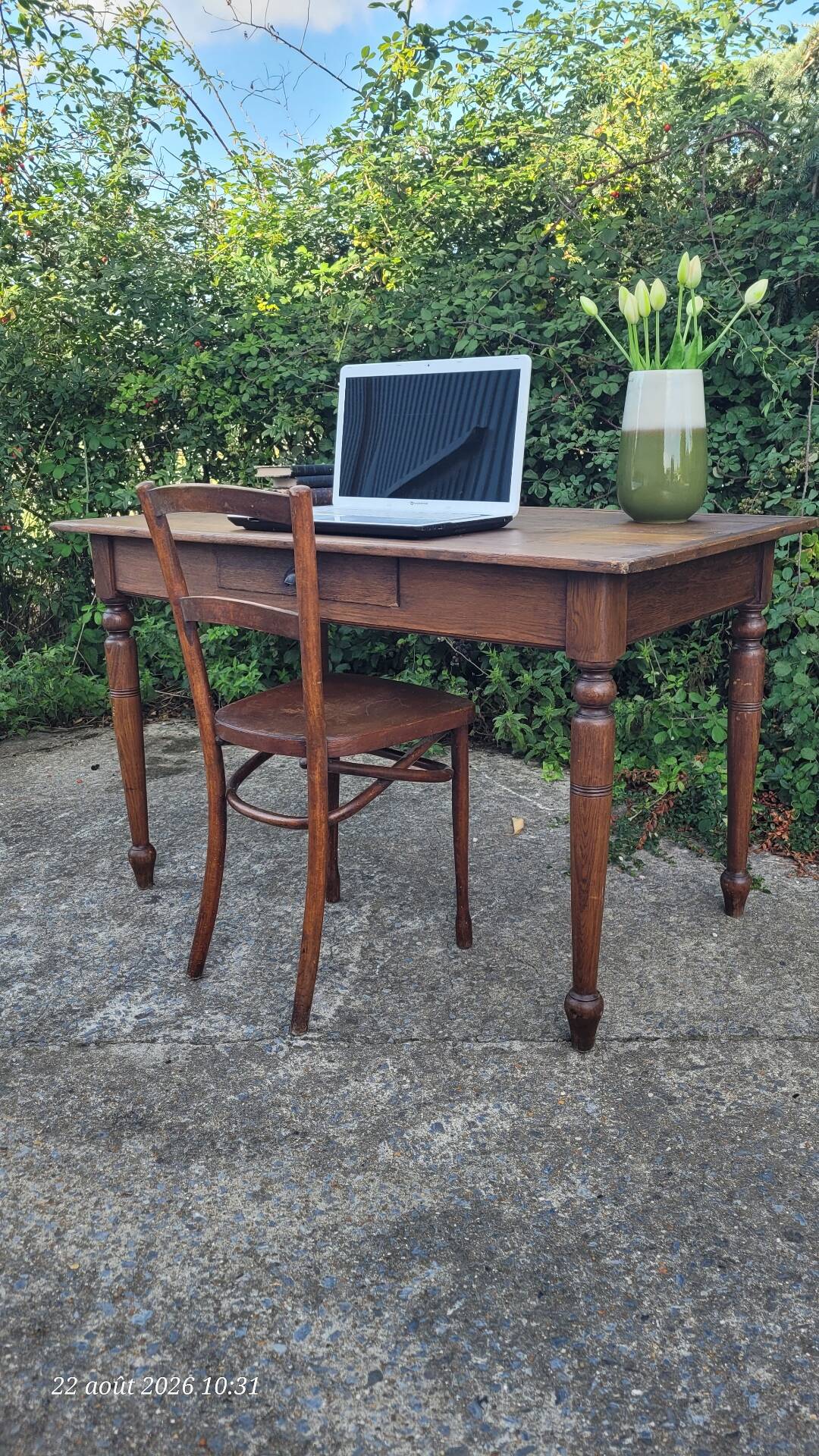 Farm table