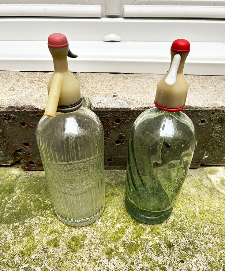 Anciens siphons crespi vert pâle