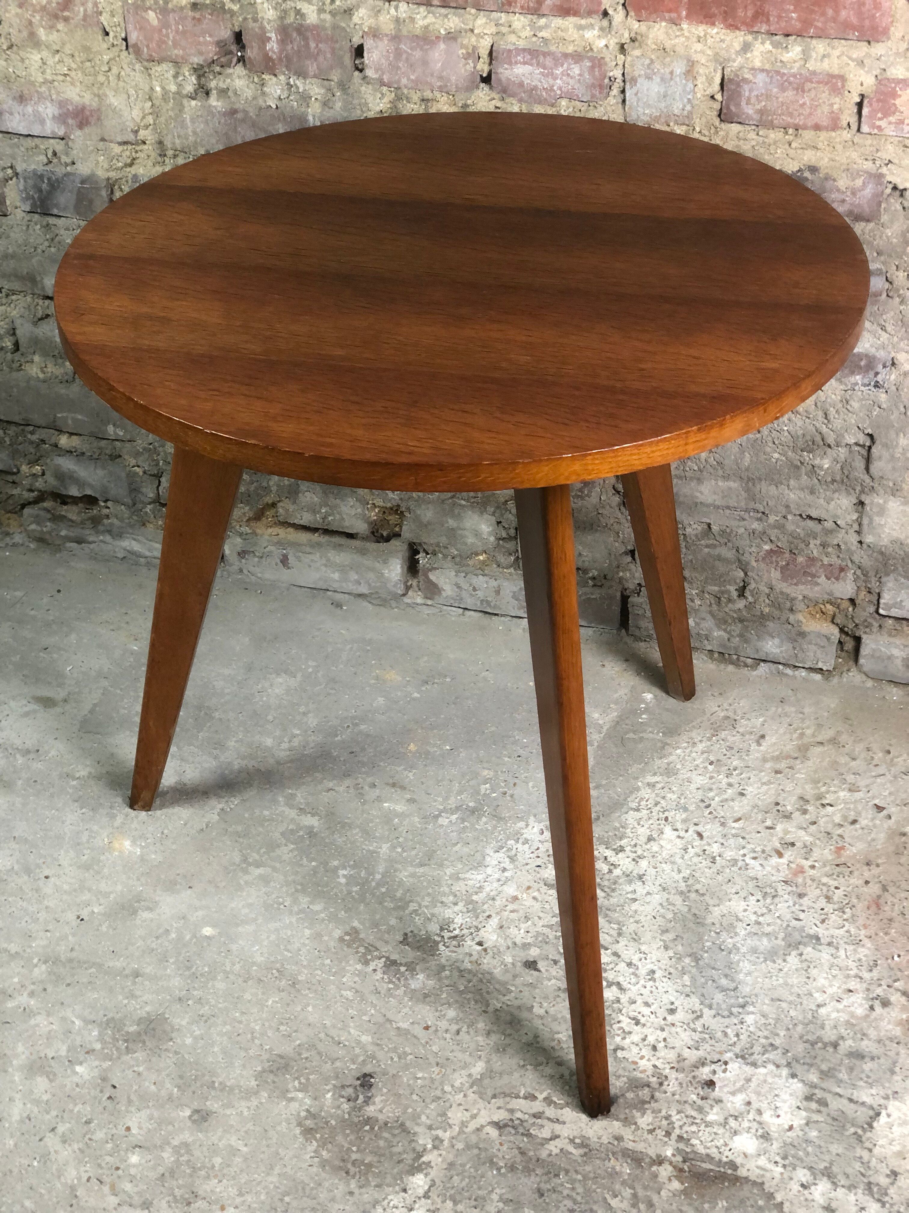 Vintage pedestal table in beech veneer 50'S