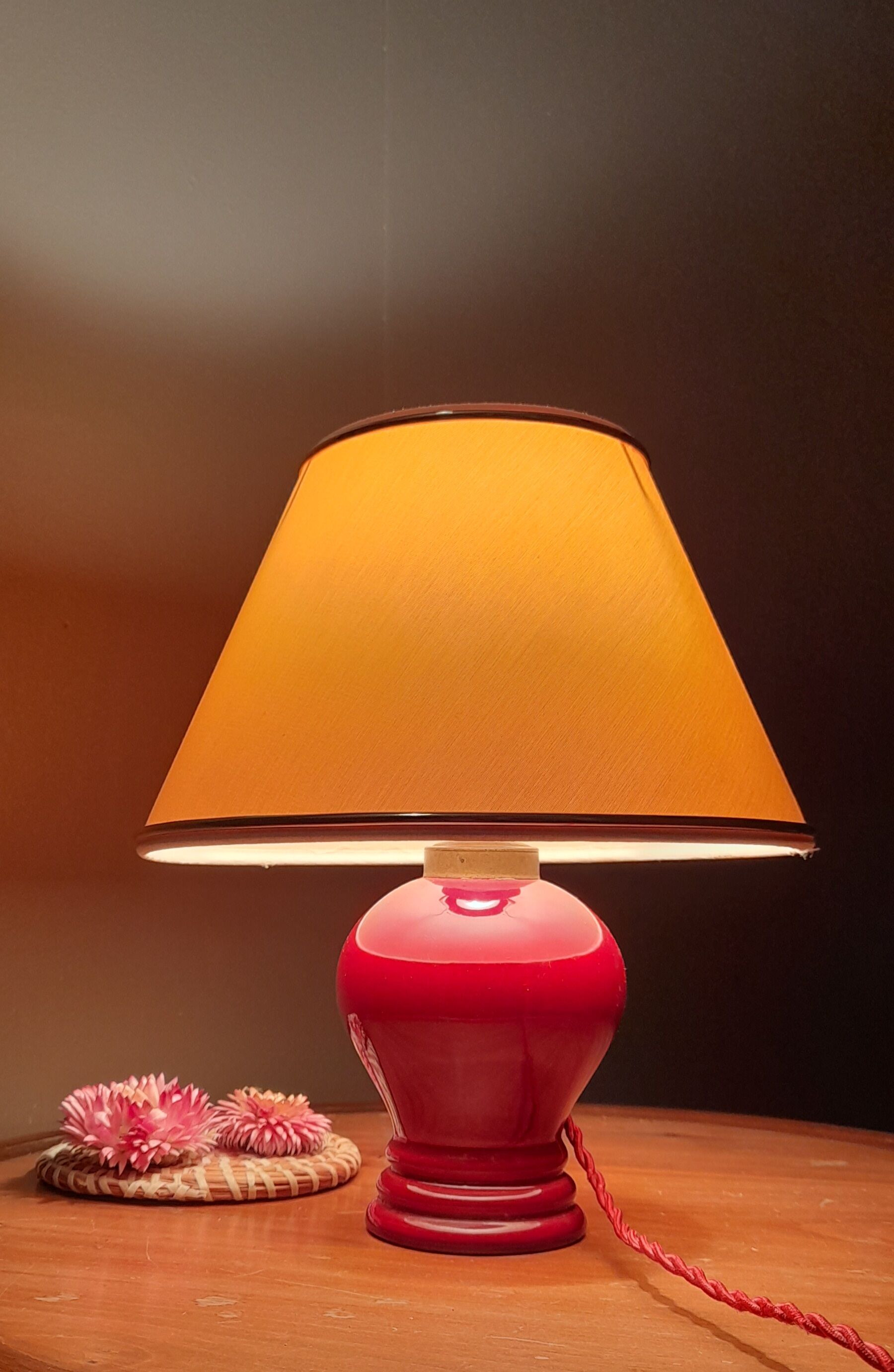 Ceramic table lamp