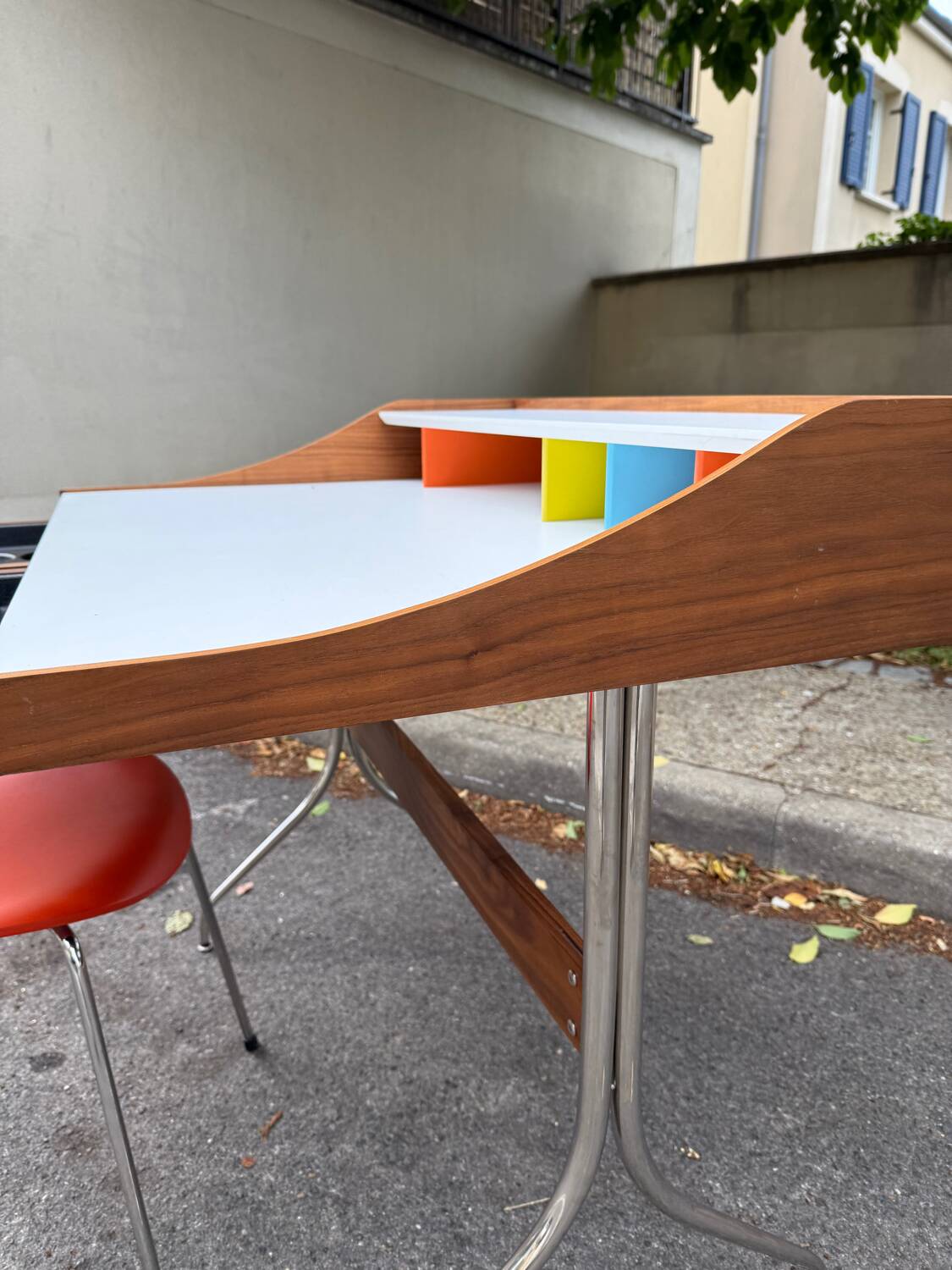 Vitra desk - Home desk - swag leg desk - George Nelson