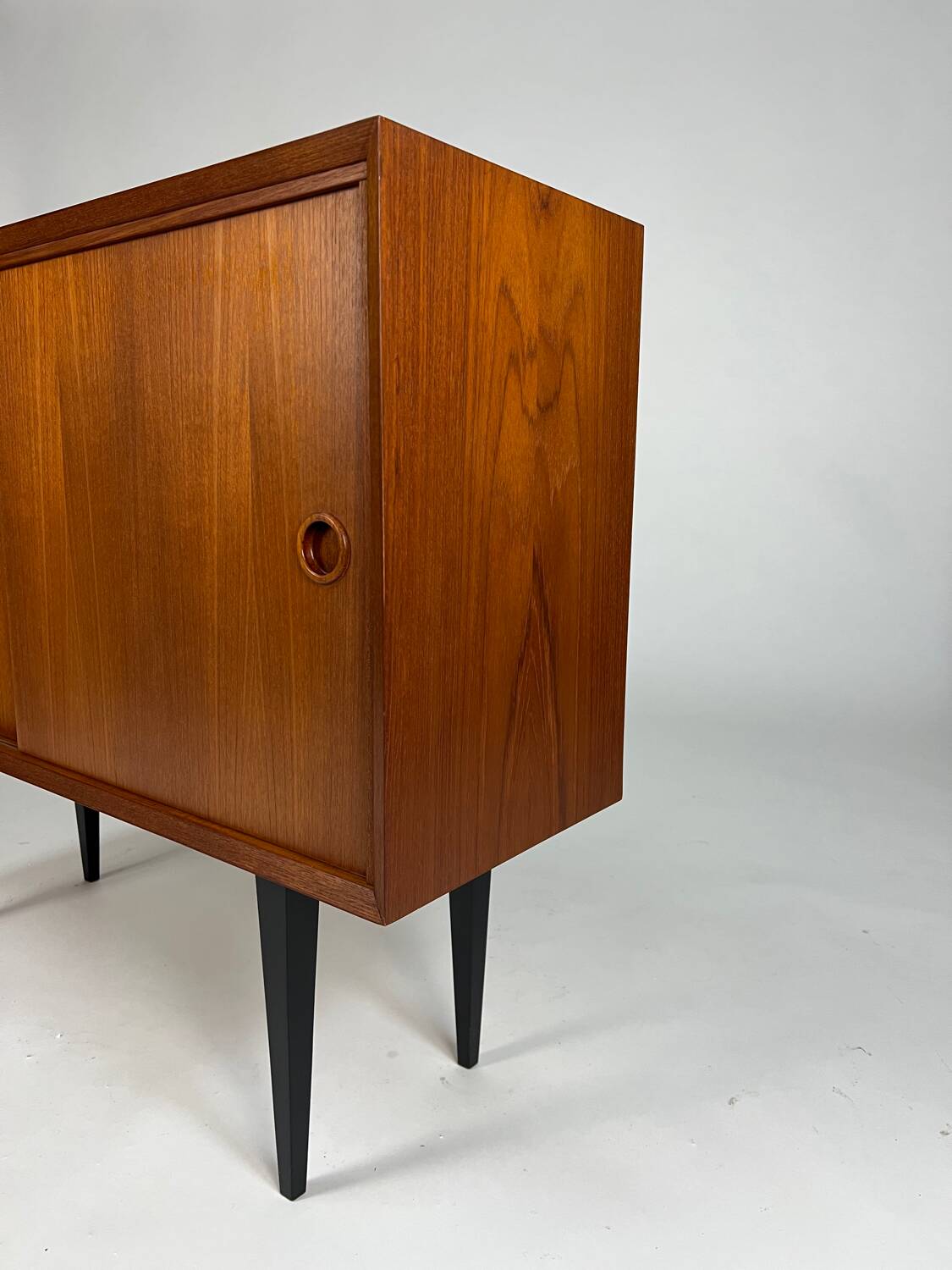 Mid-century teak chest of drawers sideboard hallway cabinet 60s vintage