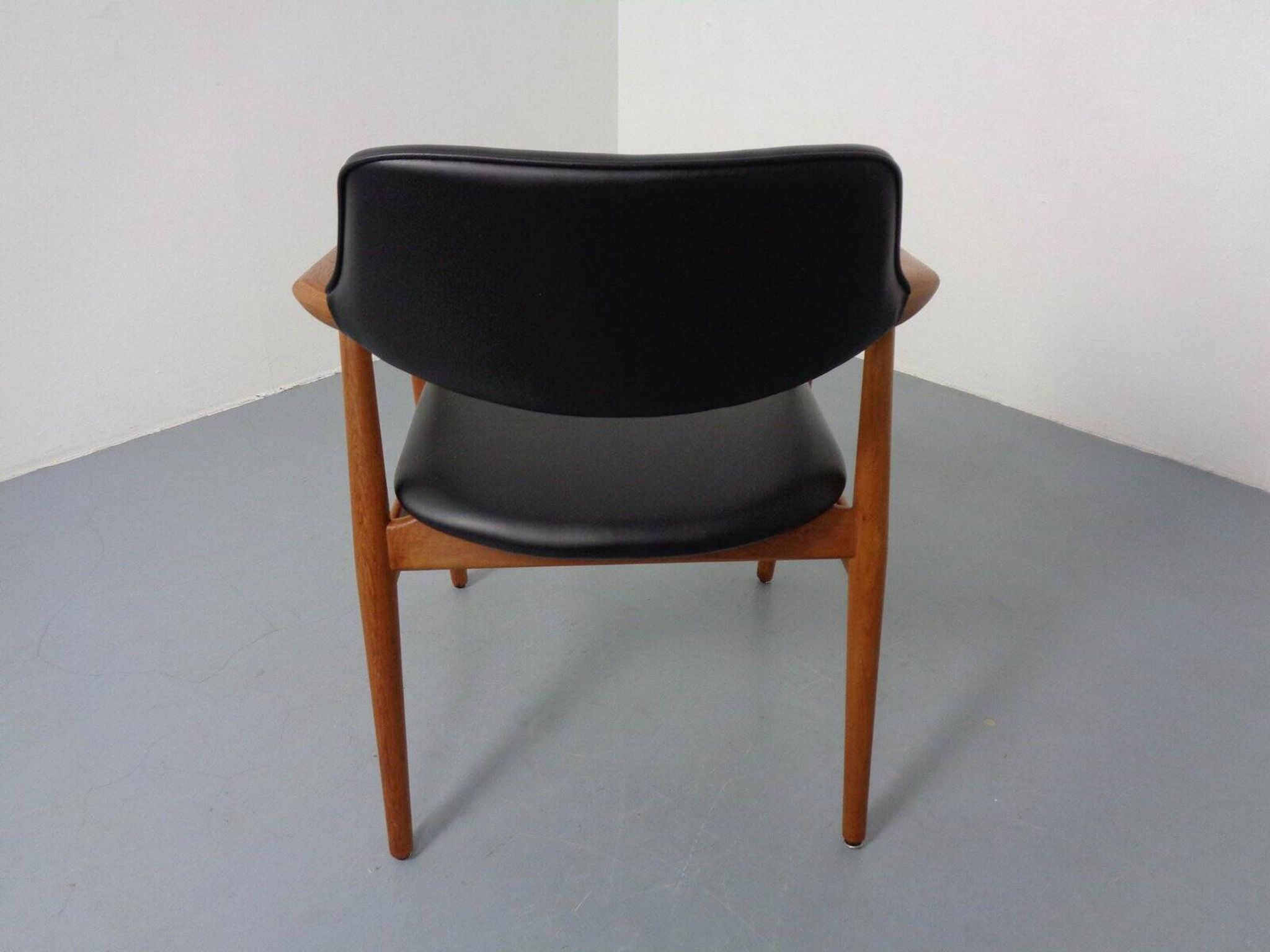 Danish Teak GM11 Armchair by Svend Aage Eriksen of Glostrup, Denmark, 1960s