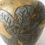 Vase en laiton massif