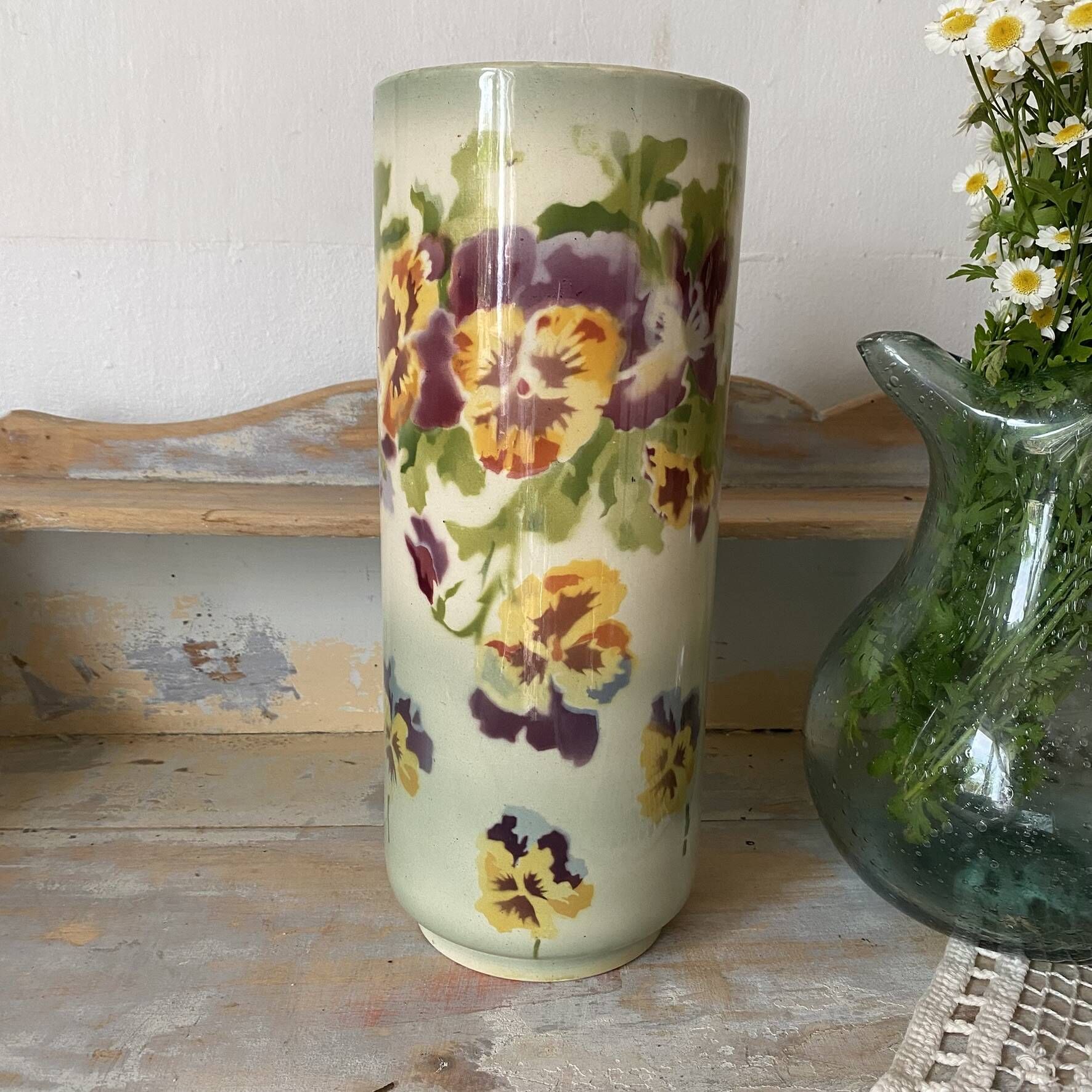 Large tubular vase in Choisy-le-Roi earthenware, decorated with pansies.
