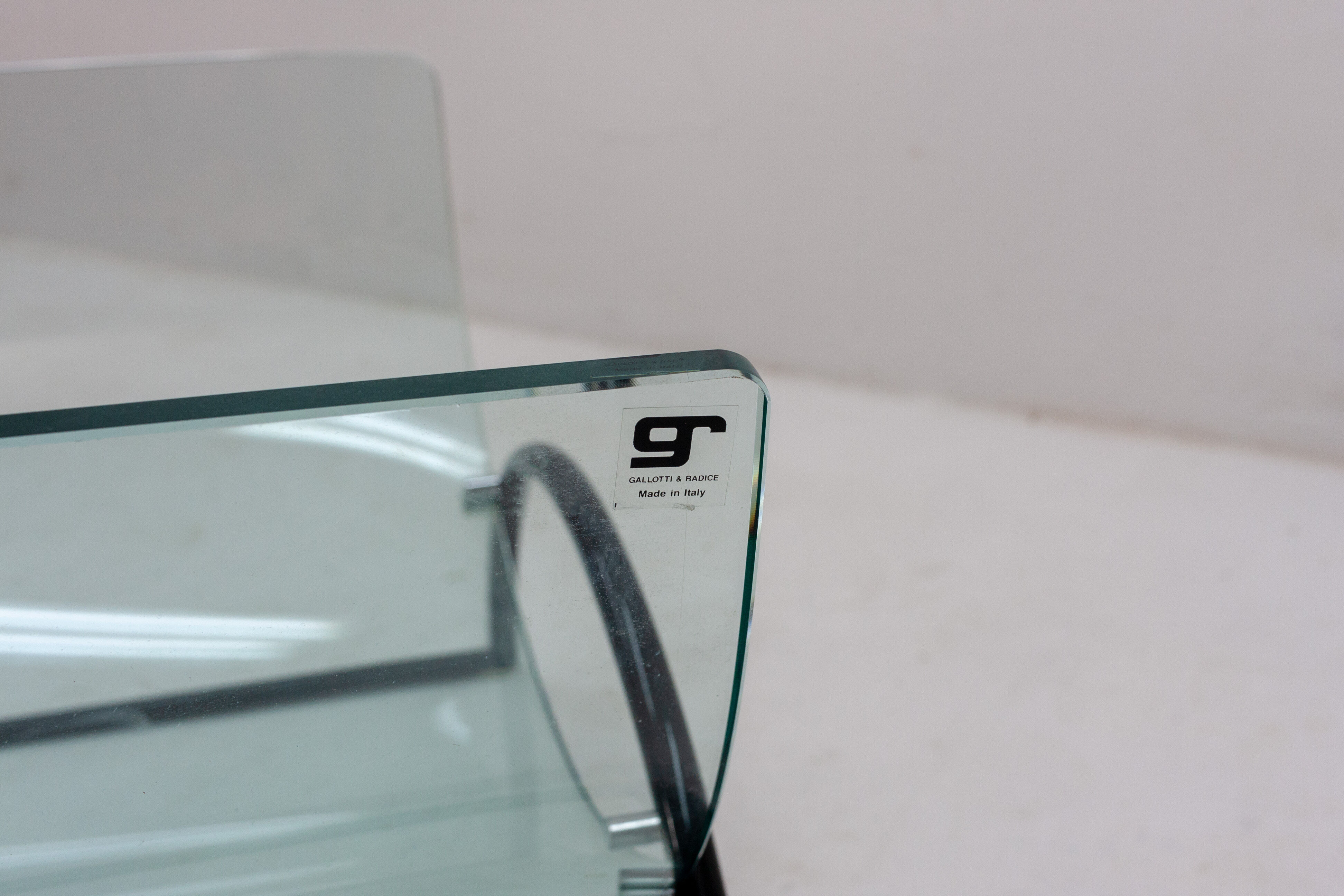 Galotti & radice magazine holder