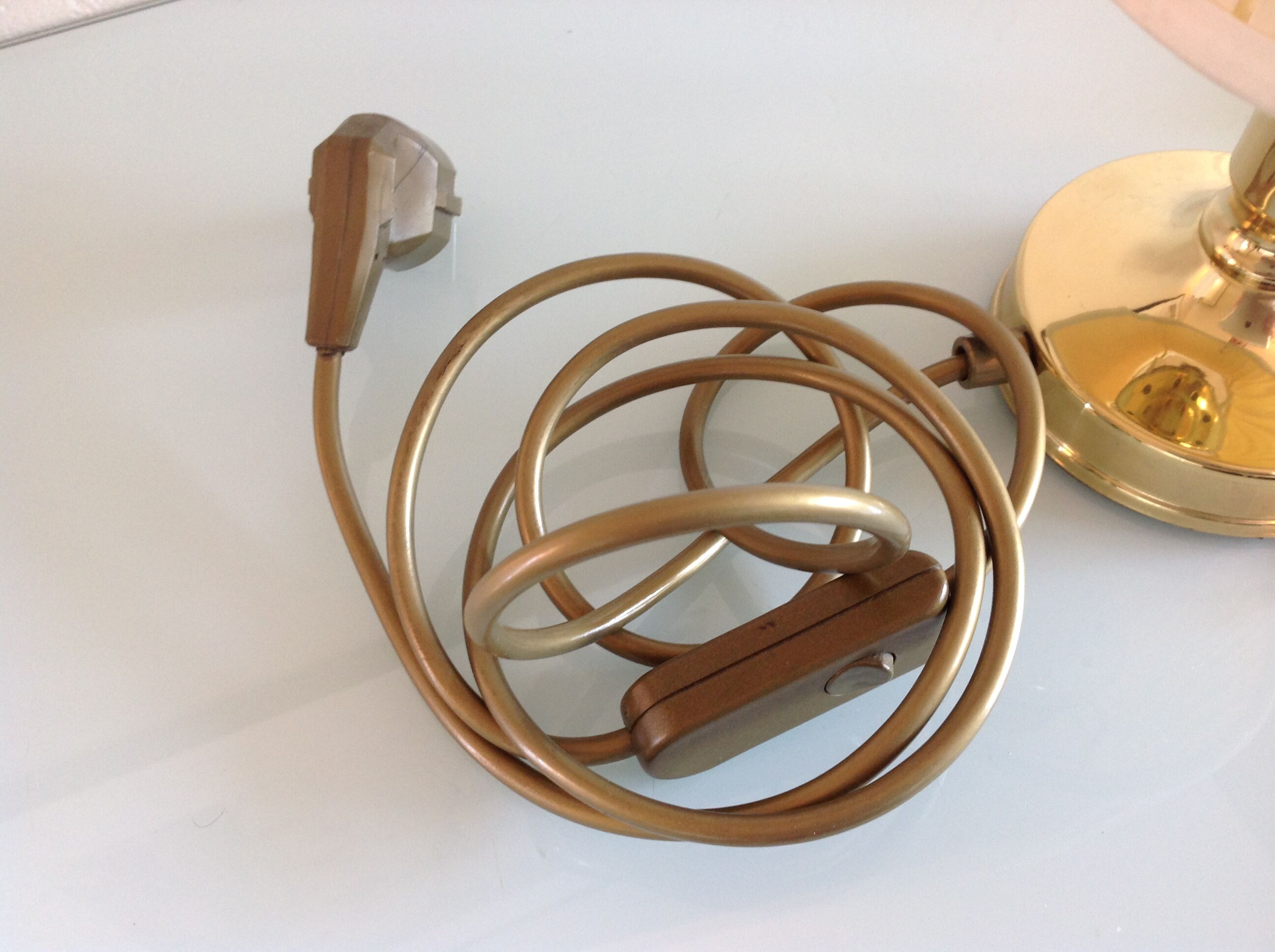 Pair of bedside lamps in golden metal and lampshade creme / vintage years 60-70