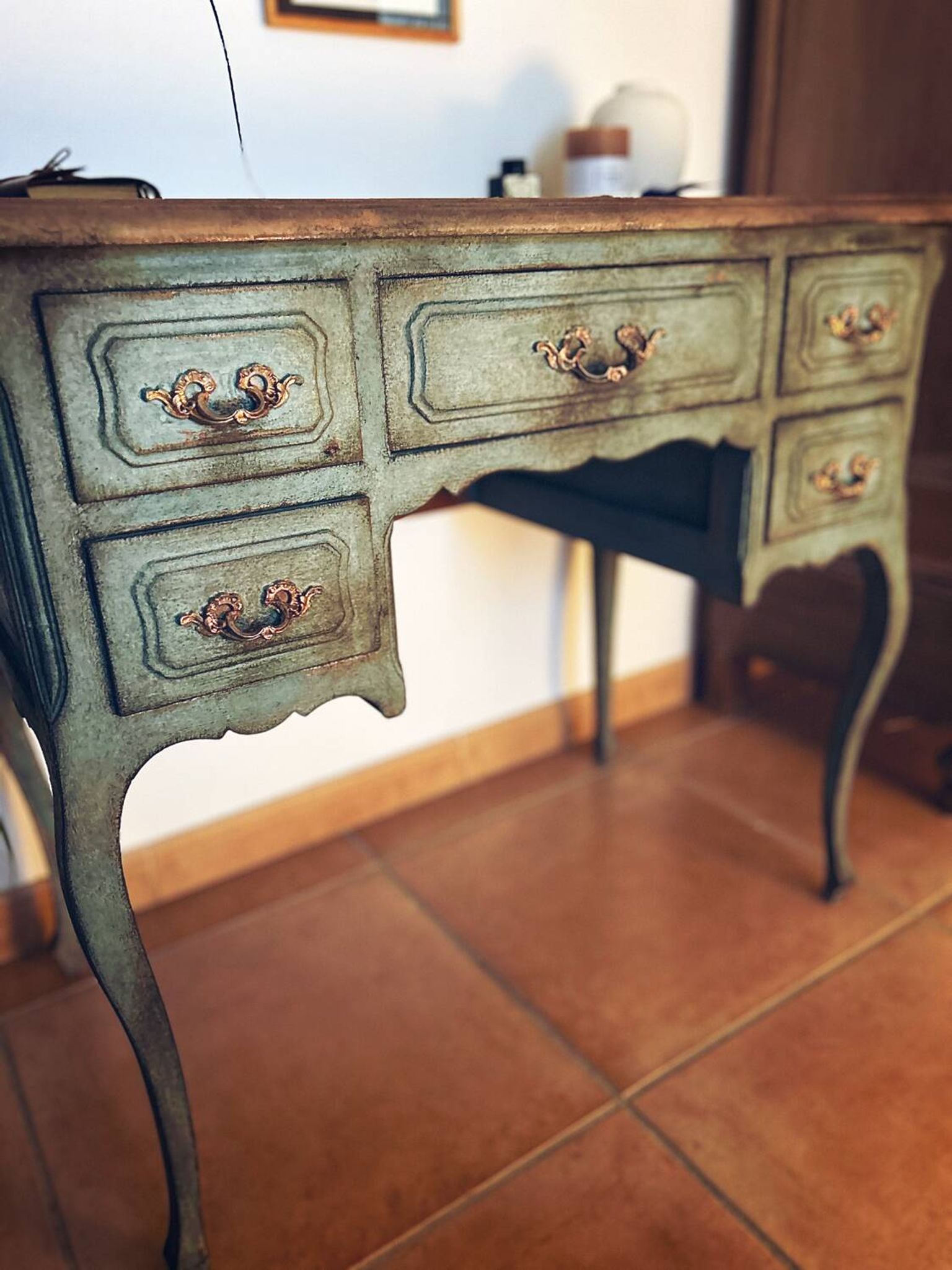 Antique patinated desk, Toscana finish, unique piece.